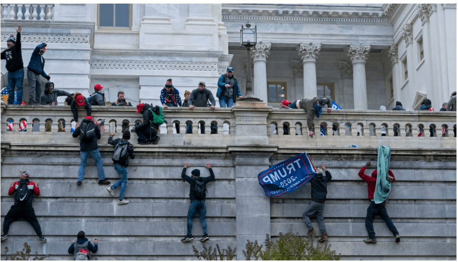 Trumpers scale the Capitol Wall