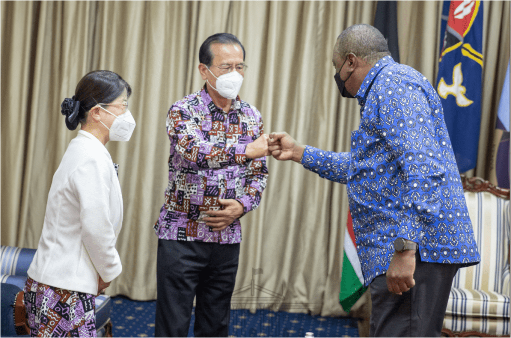 Uhuru fist bump Japanese Amb