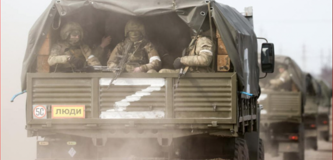 RUSSIAN SOLDIERS INVADE UKRAINE WITH MASSIVE FORCE