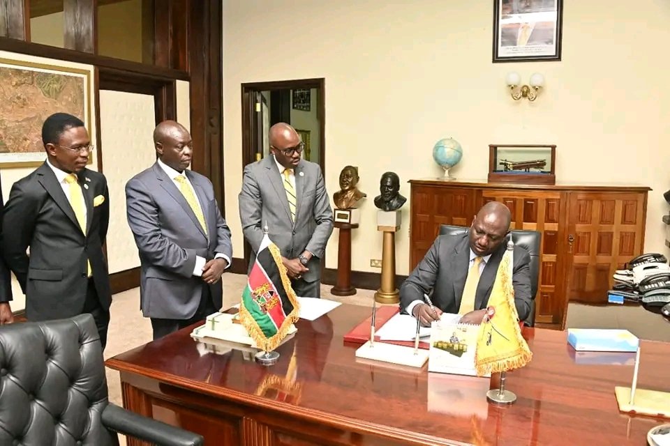 Ruto Signing Executive Orders